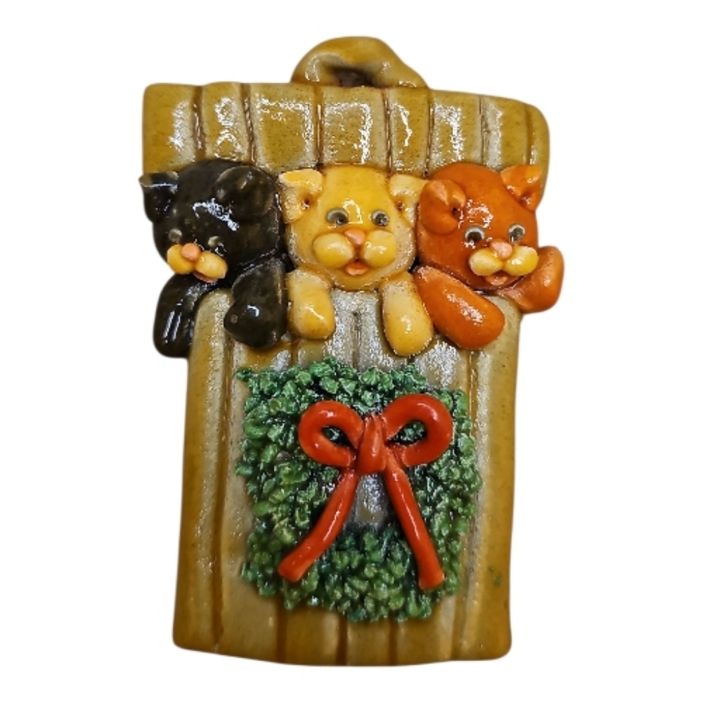 Vintage Dough Delights Christmas Cat Fireplace Clay Magnets / Mini Wall Plaques - Picture 2 of 7